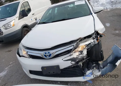 2013 Toyota Camry Hybrid Xle z USA, uszkodzony, nr VIN 4T1BD1FK8DU081822